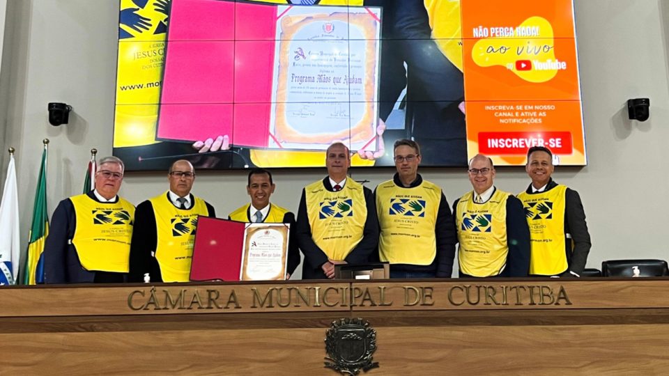 Foto: Micaelli Lodi Leia mais em: https://www.gazetadopovo.com.br/curitiba/programa-maos-que-ajudam-e-homenageado-pela-camara-municipal-de-curitiba/ Copyright © 2022, Gazeta do Povo. Todos os direitos reservados.